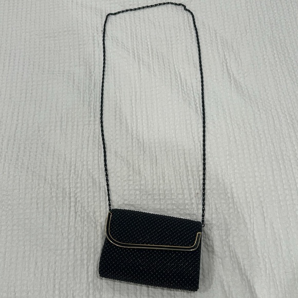 Vintage black beaded purse with gold hardware - Picture 9 of 9